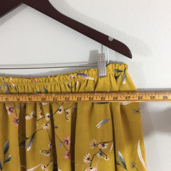 Free Kisses floral mustard off shoulder top Sz L - Picture 4 of 5